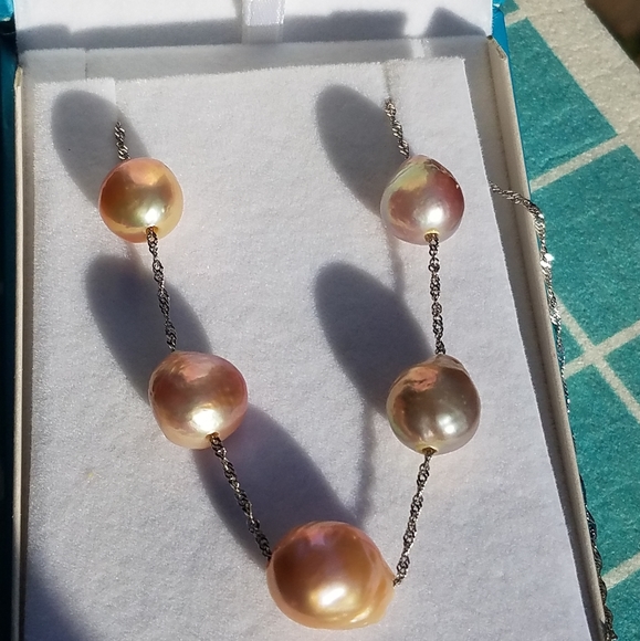 Maui divers pearl necklace - Picture 4 of 12